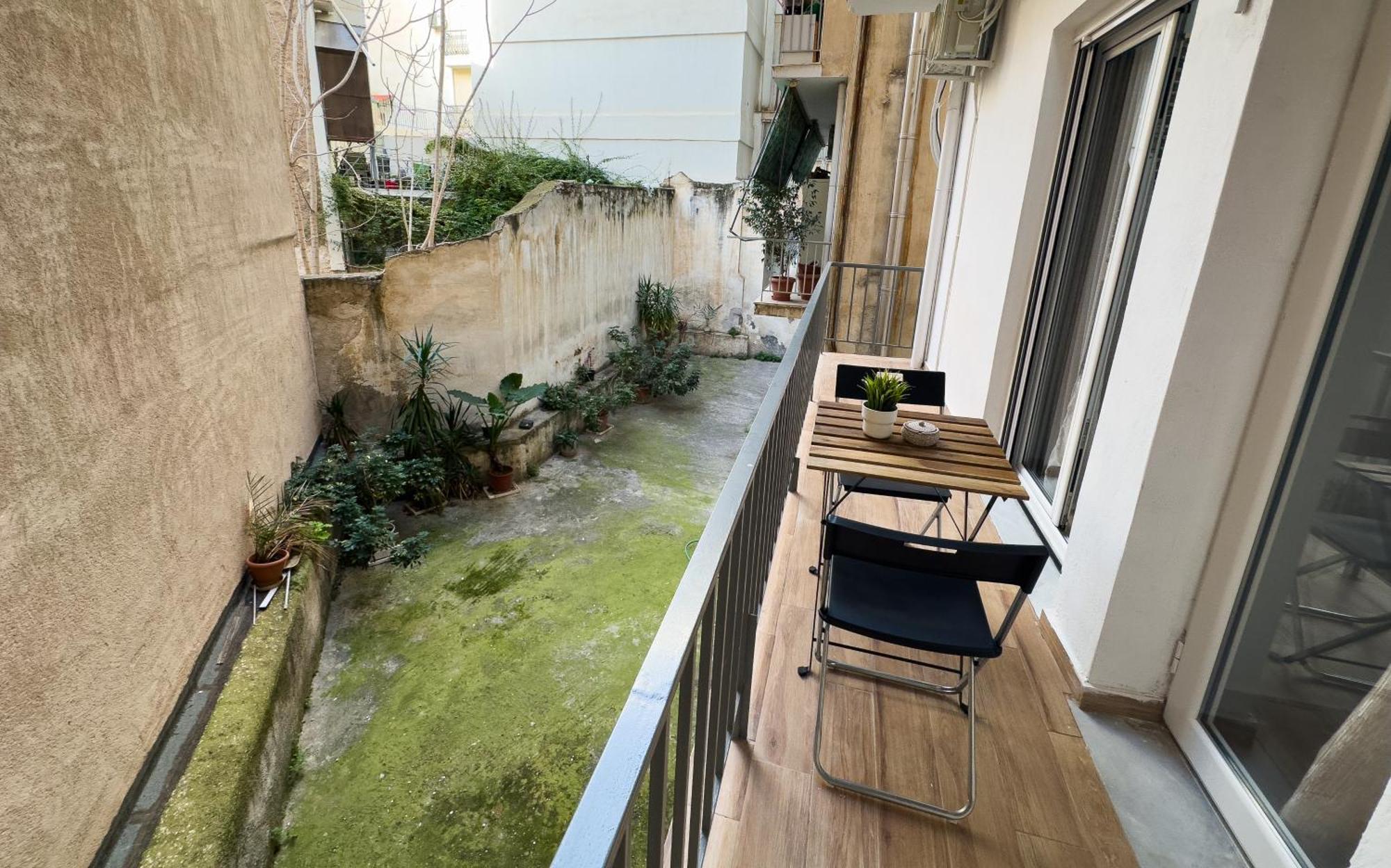 Apartment Koukaki Cozy